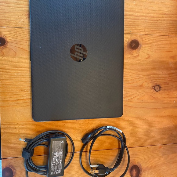 HP Dark Gray TOUCHSCREEN Laptop with Accessories
